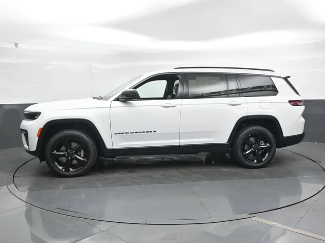 Nuevos JEEP GRAND CHEROKEE L à Estados chez autogozo