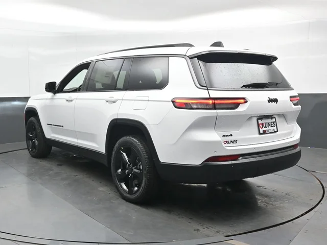 Nuevos JEEP GRAND CHEROKEE L à Estados chez autogozo