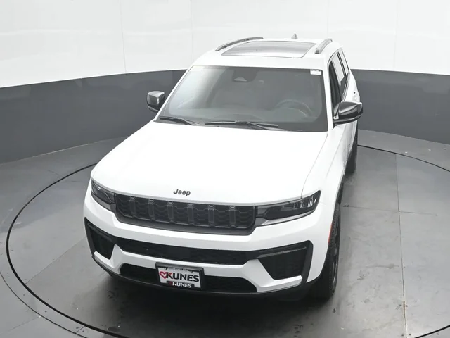 Nuevos JEEP GRAND CHEROKEE L à Estados chez autogozo