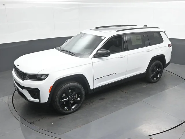 Nuevos JEEP GRAND CHEROKEE L à Estados chez autogozo