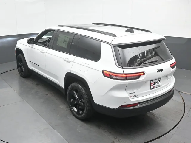Nuevos JEEP GRAND CHEROKEE L à Estados chez autogozo