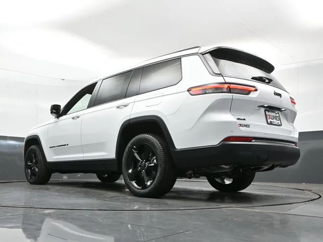 Nuevos JEEP GRAND CHEROKEE L à Estados chez autogozo