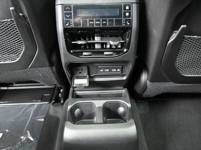 Nuevos JEEP GRAND CHEROKEE L à Estados chez autogozo