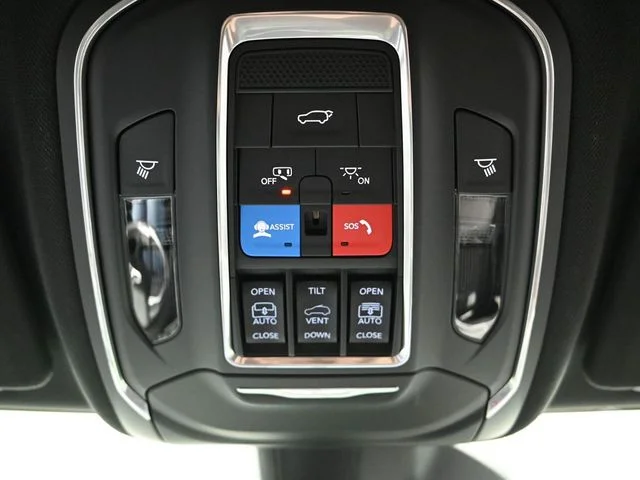 Nuevos JEEP GRAND CHEROKEE L à Estados chez autogozo
