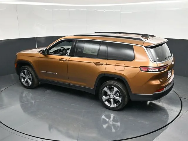 Nuevos JEEP GRAND CHEROKEE L à Estados chez autogozo