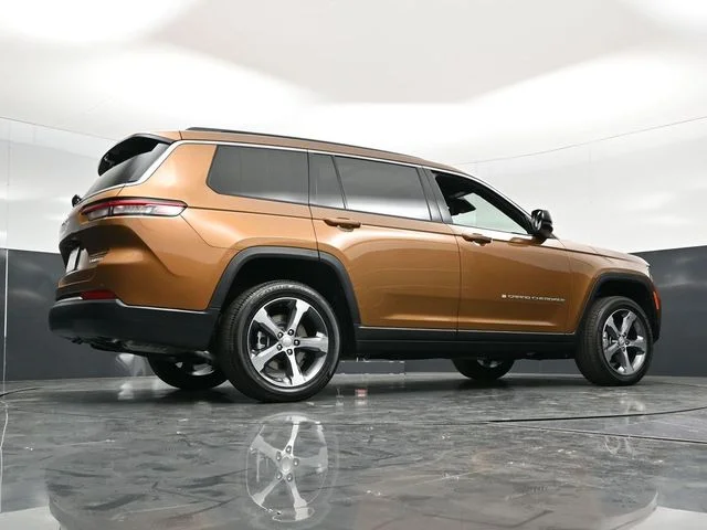 Nuevos JEEP GRAND CHEROKEE L à Estados chez autogozo