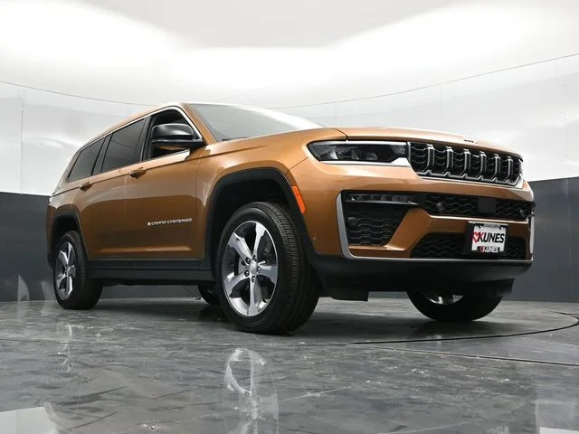 Nuevos JEEP GRAND CHEROKEE L à Estados chez autogozo