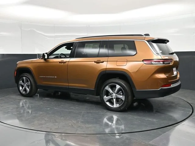Nuevos JEEP GRAND CHEROKEE L à Estados chez autogozo