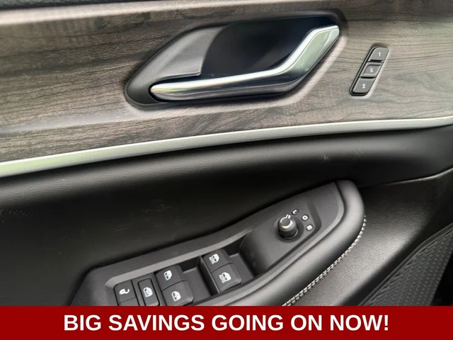 Nuevos JEEP GRAND CHEROKEE L à Estados chez autogozo