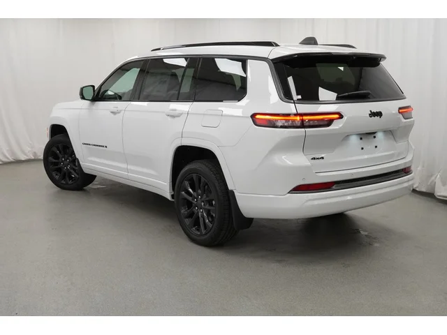 Nuevos JEEP GRAND CHEROKEE L à Estados chez autogozo