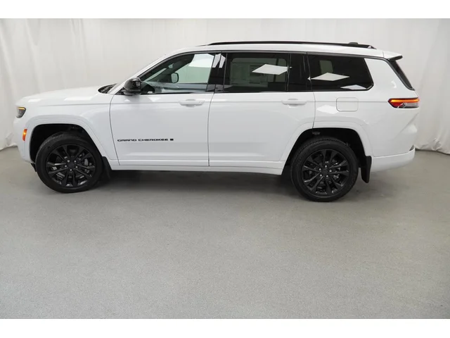Nuevos JEEP GRAND CHEROKEE L à Estados chez autogozo