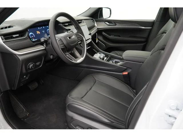 Nuevos JEEP GRAND CHEROKEE L à Estados chez autogozo