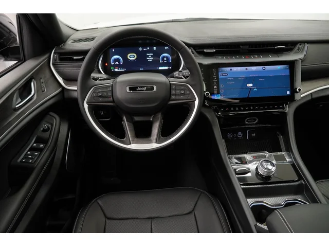 Nuevos JEEP GRAND CHEROKEE L à Estados chez autogozo