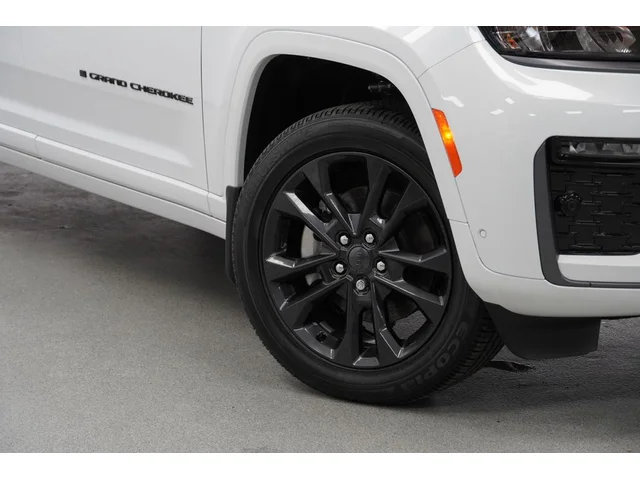Nuevos JEEP GRAND CHEROKEE L à Estados chez autogozo