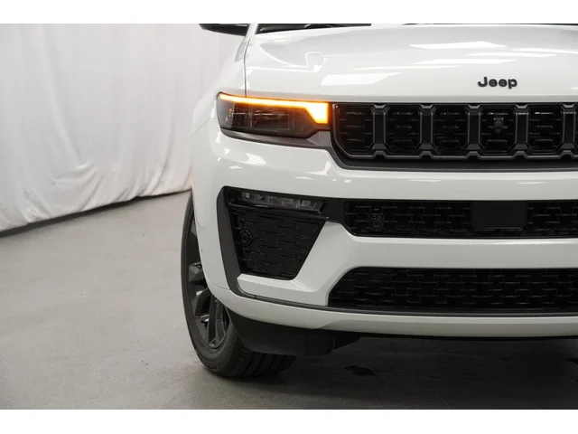 Nuevos JEEP GRAND CHEROKEE L à Estados chez autogozo