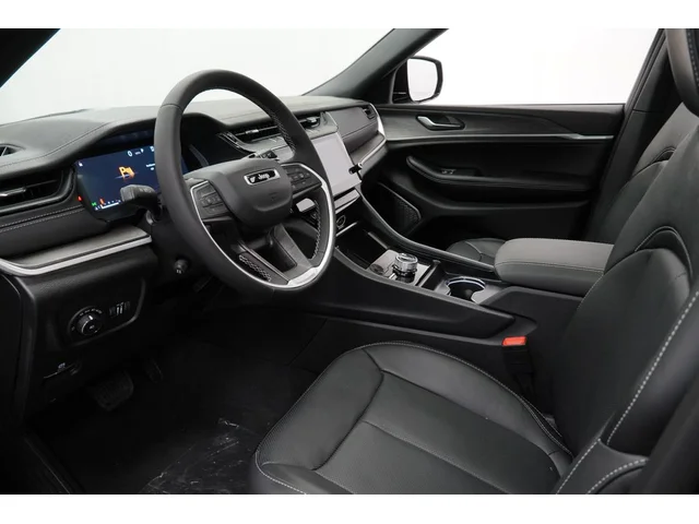 Nuevos JEEP GRAND CHEROKEE L à Estados chez autogozo