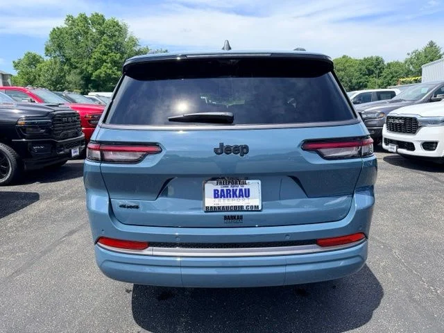 Nuevos JEEP GRAND CHEROKEE L à Estados chez autogozo