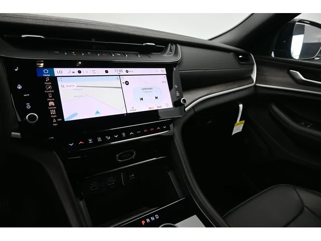 Nuevos JEEP GRAND CHEROKEE L à Estados chez autogozo