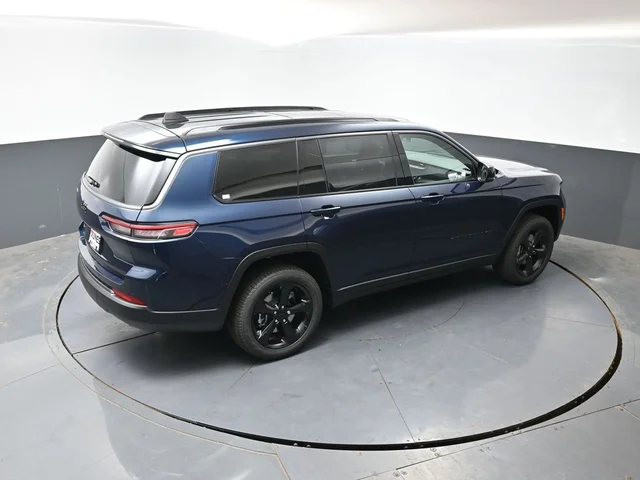 Nuevos JEEP GRAND CHEROKEE L à Estados chez autogozo
