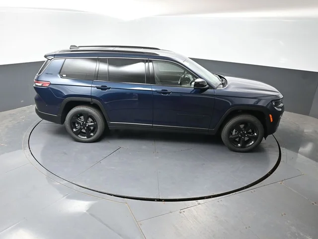 Nuevos JEEP GRAND CHEROKEE L à Estados chez autogozo