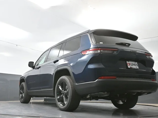 Nuevos JEEP GRAND CHEROKEE L à Estados chez autogozo