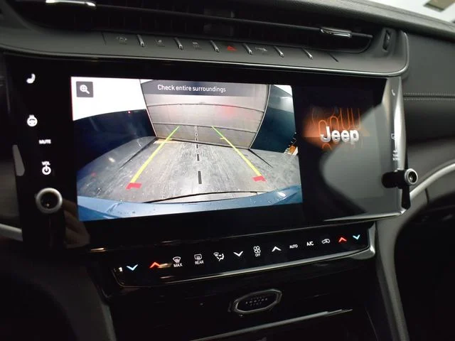 Nuevos JEEP GRAND CHEROKEE L à Estados chez autogozo