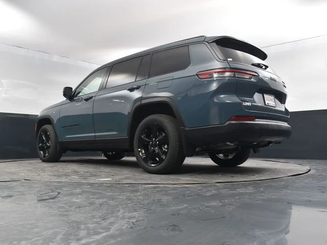 Nuevos JEEP GRAND CHEROKEE L à Estados chez autogozo