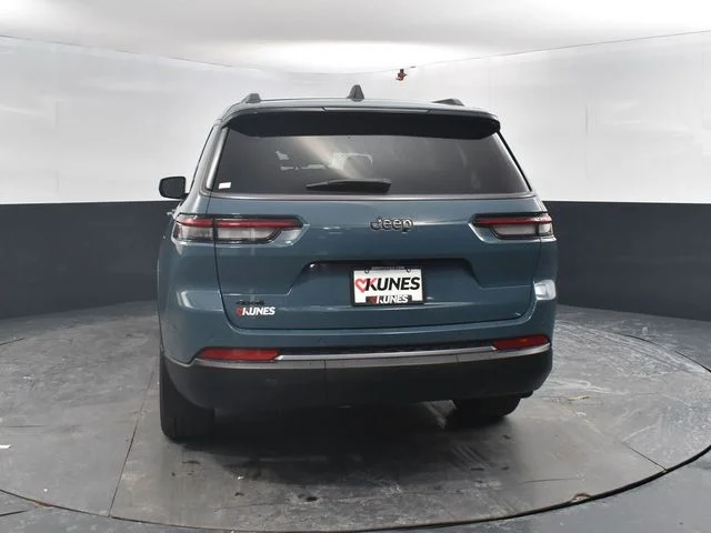 Nuevos JEEP GRAND CHEROKEE L à Estados chez autogozo