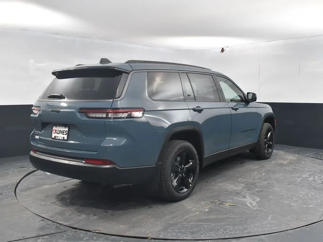 Nuevos JEEP GRAND CHEROKEE L à Estados chez autogozo