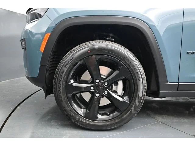 Nuevos JEEP GRAND CHEROKEE L à Estados chez autogozo