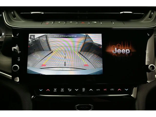 Nuevos JEEP GRAND CHEROKEE L à Estados chez autogozo