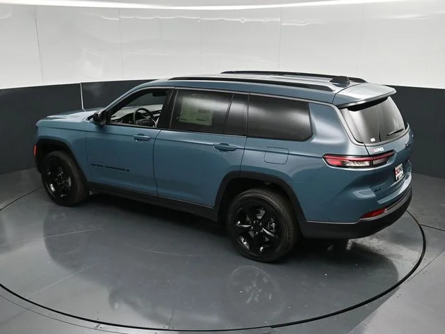 Nuevos JEEP GRAND CHEROKEE L à Estados chez autogozo