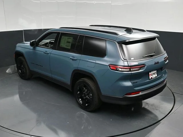 Nuevos JEEP GRAND CHEROKEE L à Estados chez autogozo