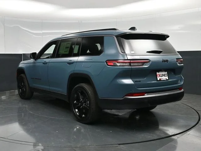 Nuevos JEEP GRAND CHEROKEE L à Estados chez autogozo