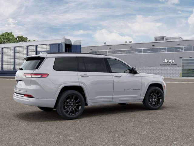 Nuevos JEEP GRAND CHEROKEE L à Estados chez autogozo