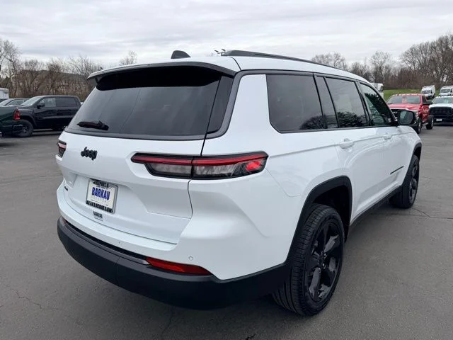 Nuevos JEEP GRAND CHEROKEE L à Estados chez autogozo
