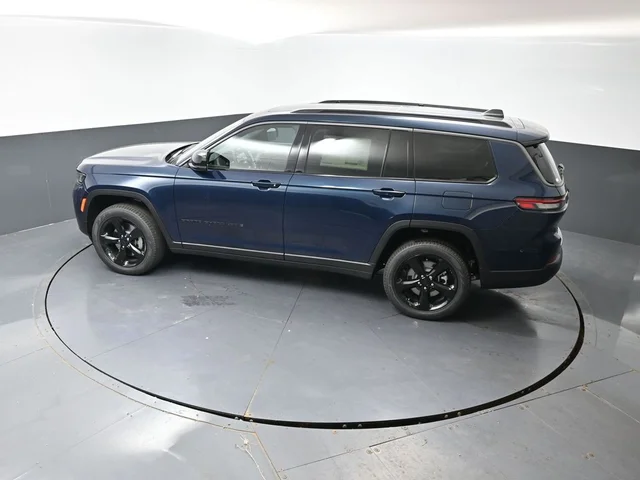 Nuevos JEEP GRAND CHEROKEE L à Estados chez autogozo