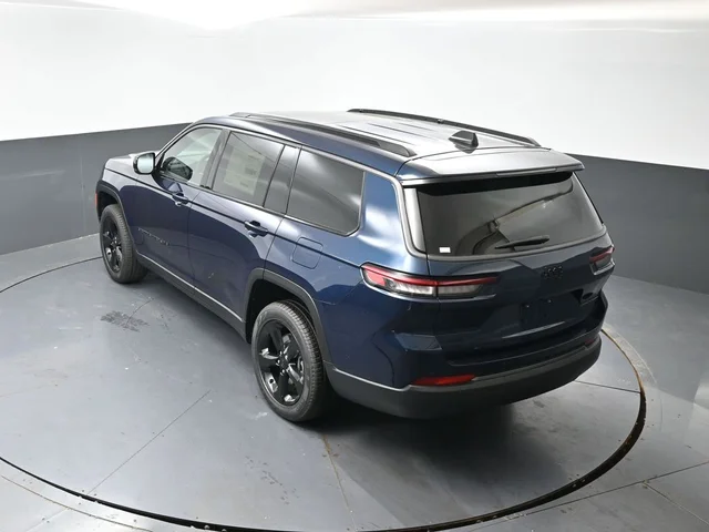 Nuevos JEEP GRAND CHEROKEE L à Estados chez autogozo