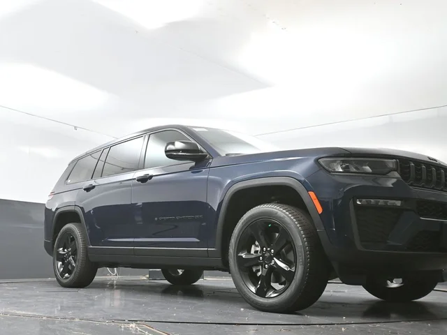 Nuevos JEEP GRAND CHEROKEE L à Estados chez autogozo