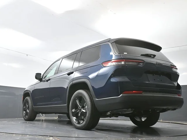 Nuevos JEEP GRAND CHEROKEE L à Estados chez autogozo