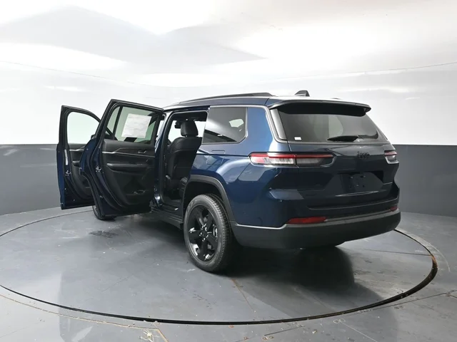 Nuevos JEEP GRAND CHEROKEE L à Estados chez autogozo