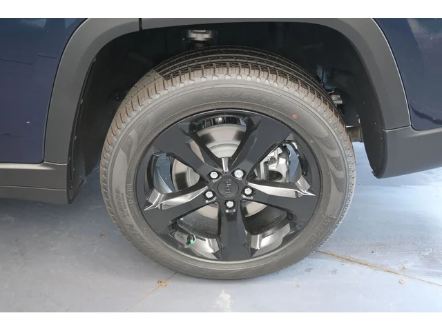 Nuevos JEEP GRAND CHEROKEE L à Estados chez autogozo
