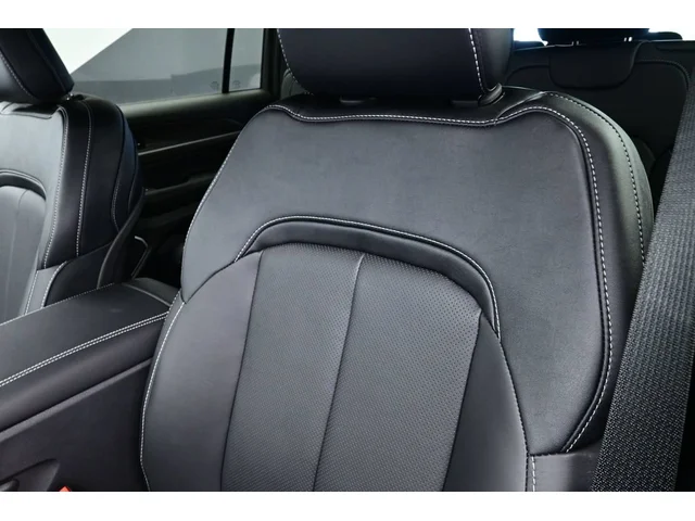 Nuevos JEEP GRAND CHEROKEE L à Estados chez autogozo