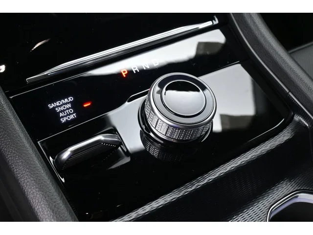 Nuevos JEEP GRAND CHEROKEE L à Estados chez autogozo