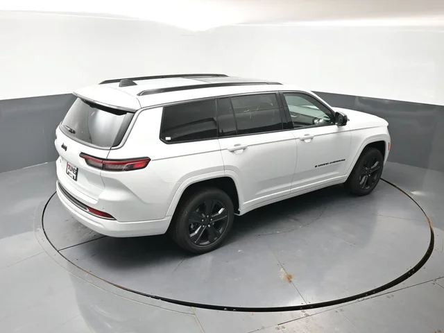 Nuevos JEEP GRAND CHEROKEE L à Estados chez autogozo