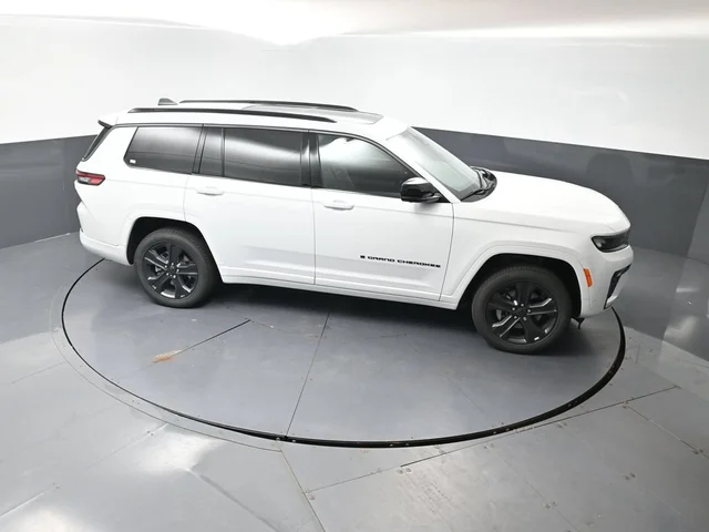 Nuevos JEEP GRAND CHEROKEE L à Estados chez autogozo