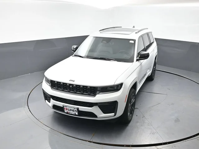 Nuevos JEEP GRAND CHEROKEE L à Estados chez autogozo