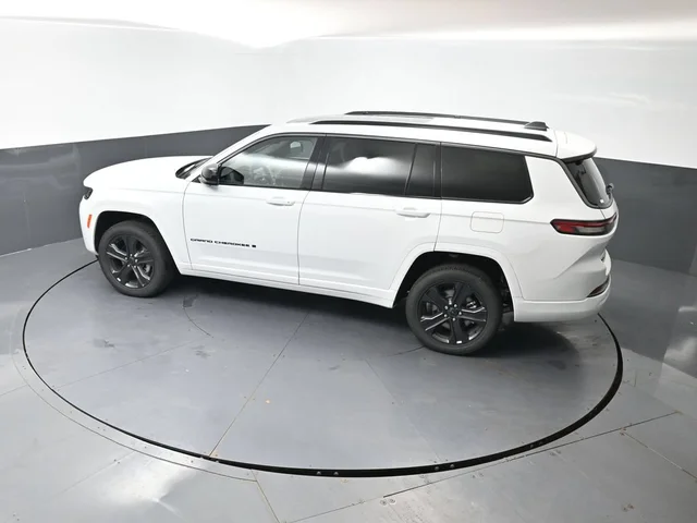 Nuevos JEEP GRAND CHEROKEE L à Estados chez autogozo