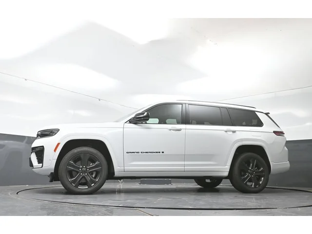 Nuevos JEEP GRAND CHEROKEE L à Estados chez autogozo