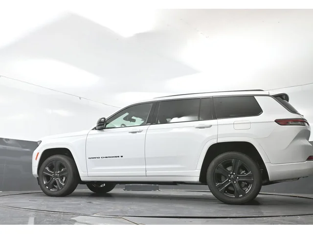 Nuevos JEEP GRAND CHEROKEE L à Estados chez autogozo